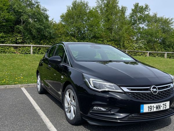 Opel Astra Hatchback, Petrol, 2019, Black