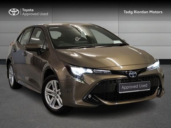 Toyota Corolla Hatchback, Hybrid, 2023, Gold