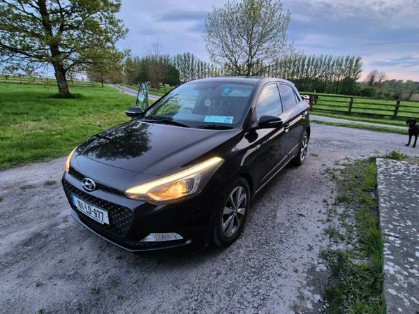 Hyundai i20 Hatchback, Diesel, 2016, Black