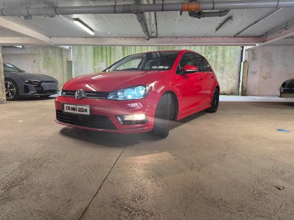 Volkswagen Golf Estate, Diesel, 2017, Red