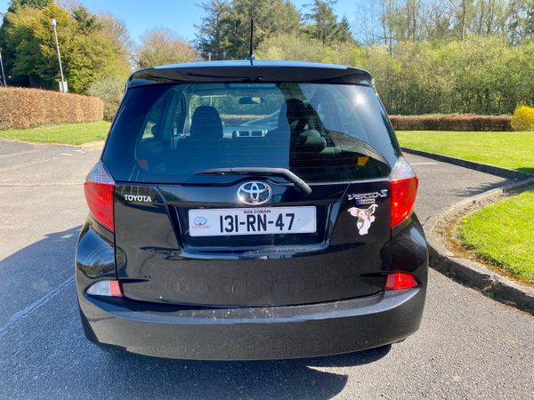Toyota Verso-S MPV, Petrol, 2013, Black