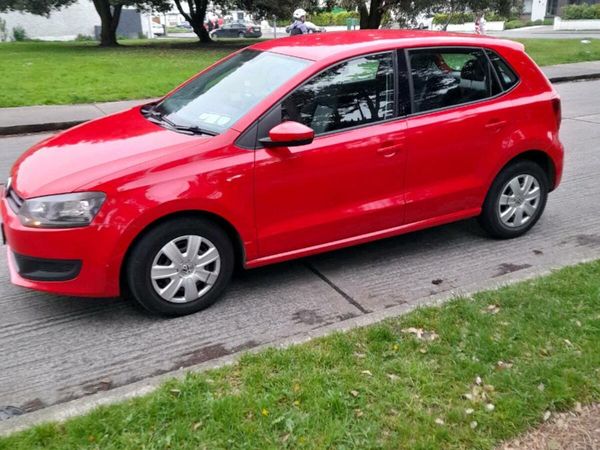 Volkswagen Polo Hatchback, Petrol, 2013, Red