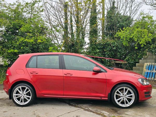 Volkswagen Golf Estate, Diesel, 2015, Red