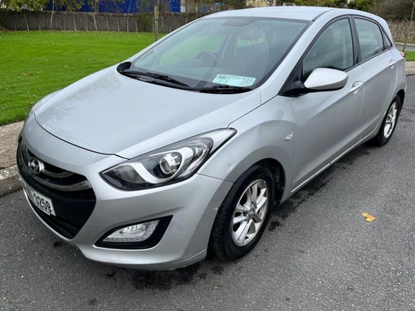 Hyundai i30 Hatchback, Diesel, 2014, Silver