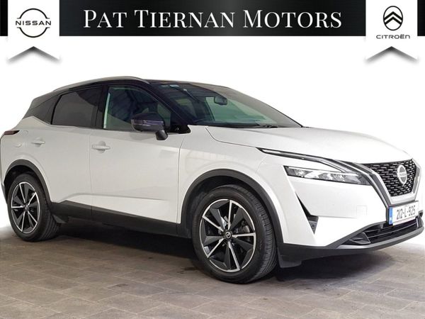 Nissan Qashqai MPV, Petrol, 2021, White