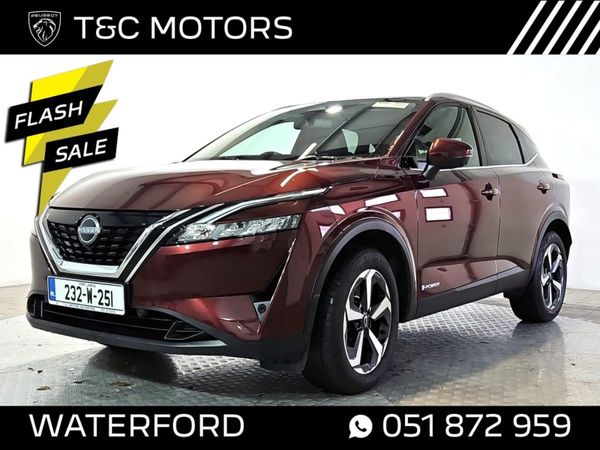Nissan Qashqai MPV, Petrol Hybrid, 2023, Red