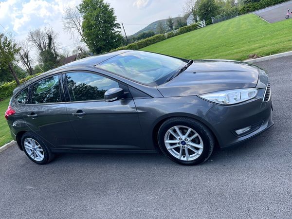 Ford Focus Hatchback, Diesel, 2015, Grey
