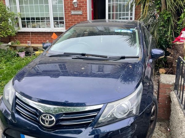 Toyota Avensis Saloon, Diesel, 2012, Black