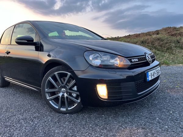 Volkswagen Golf Hatchback, Diesel, 2011, Black