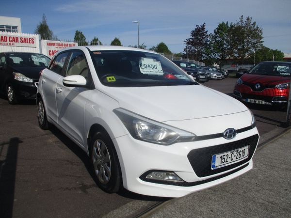 Hyundai i20 Hatchback, Petrol, 2015, White