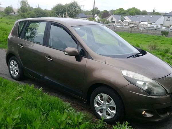 Renault Scenic MPV, Diesel, 2010, Bronze