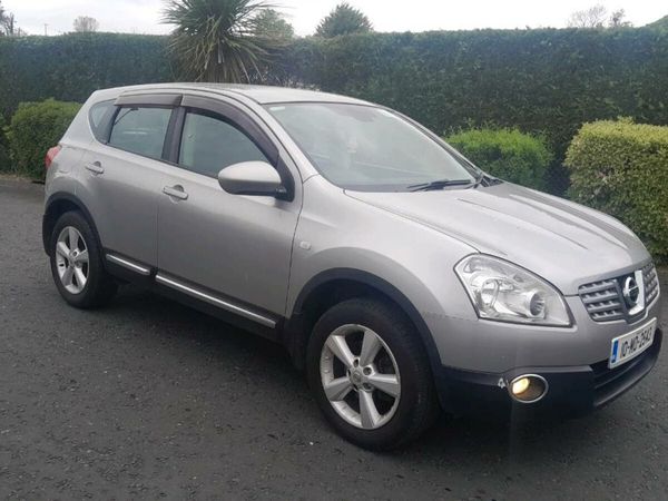 Nissan Qashqai Hatchback, Diesel, 2010, Silver
