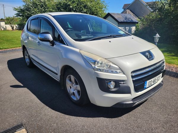 Peugeot 3008 Hatchback, Diesel Hybrid, 2013, White