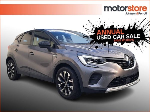 Renault Captur Hatchback, Petrol, 2022, Grey