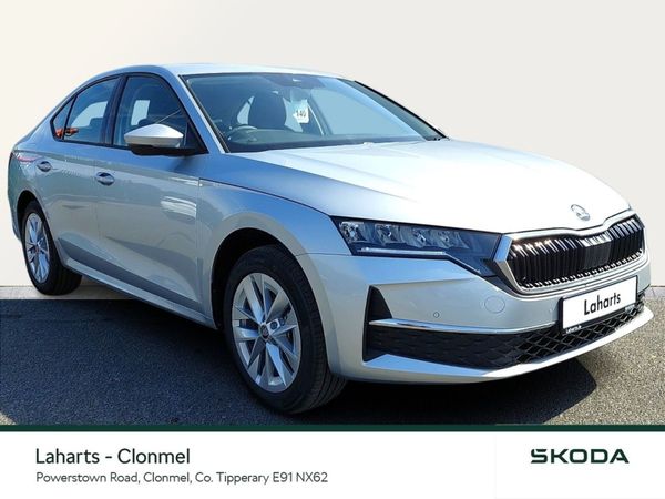 Skoda Octavia Saloon, Diesel, 2025, Silver
