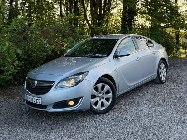 Vauxhall Insignia Hatchback, Diesel, 2015, Silver