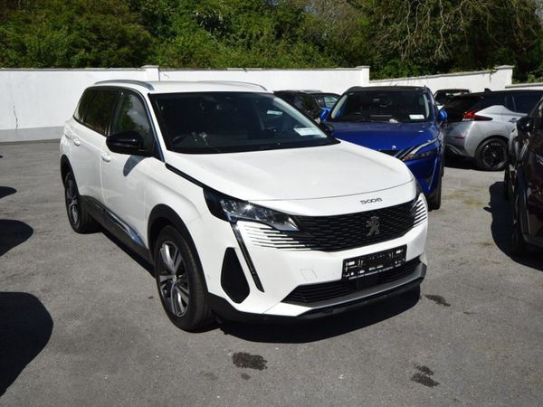 Peugeot 5008 SUV, Diesel, 2022, White