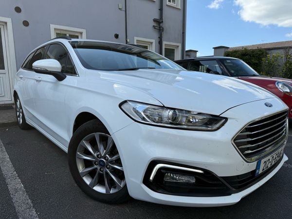 Ford Mondeo Estate/Jeep, Diesel, 2021, White