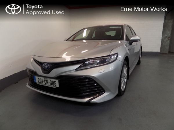 Toyota Camry Saloon, Petrol Hybrid, 2020, Grey