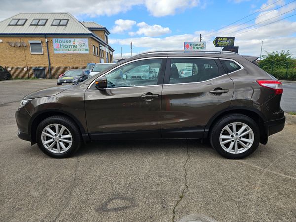 Nissan Qashqai Hatchback, Diesel, 2016, Brown