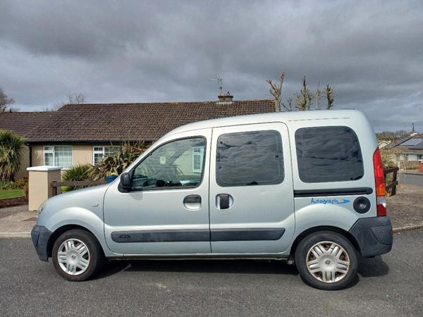 Renault Kangoo MPV, Petrol, 2009, Silver