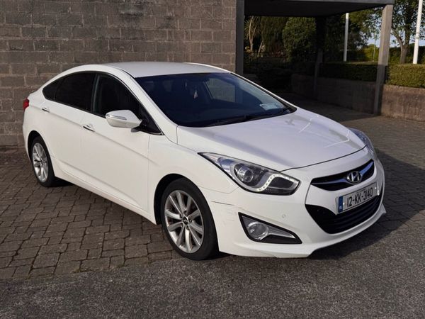 Hyundai i40 Saloon, Diesel, 2012, White