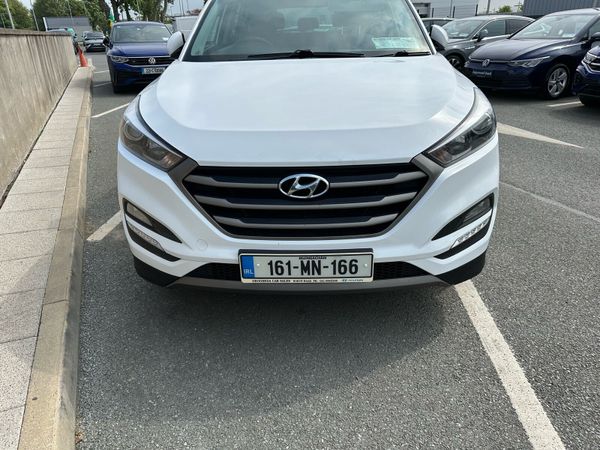 Hyundai Tucson SUV, Diesel, 2016, White
