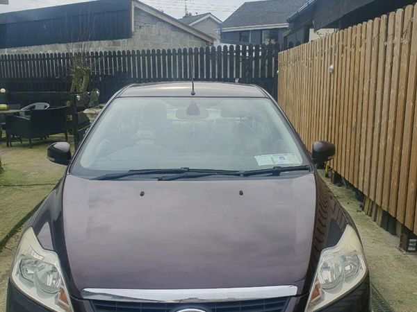 Ford Focus Saloon, Petrol, 2008, Purple