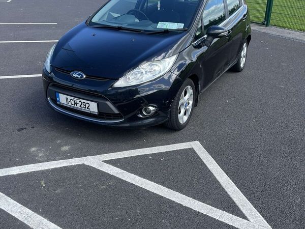 Ford Fiesta Hatchback, Diesel, 2011, Black