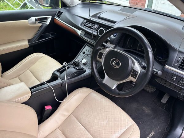 Lexus CT Hatchback, Petrol Hybrid, 2011, Brown