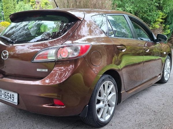 Mazda Mazda3 Hatchback, Diesel, 2013, Brown