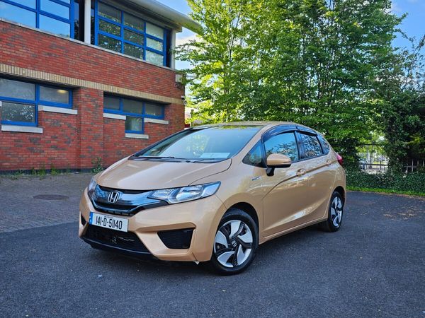 Honda Fit Hatchback, Petrol Hybrid, 2014, Gold