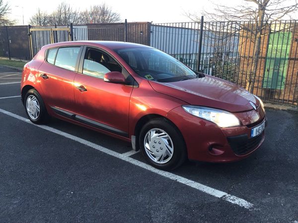 Renault Megane Hatchback, Diesel, 2011, Red
