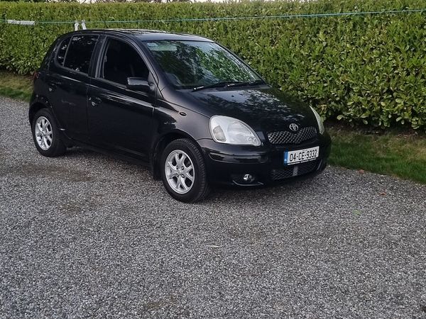 Toyota Yaris Hatchback, Petrol, 2004, Black