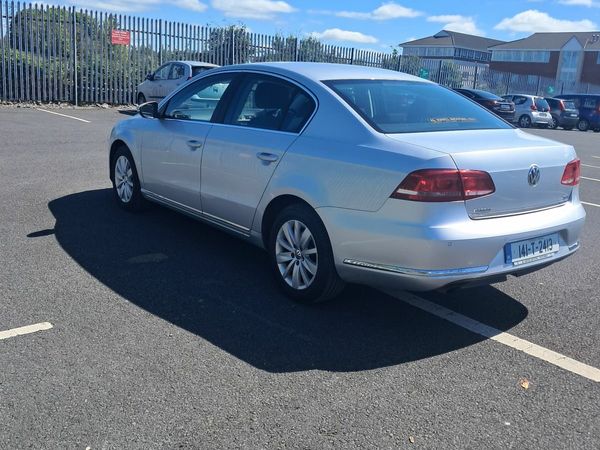 Volkswagen Passat Saloon, Diesel, 2014, Silver