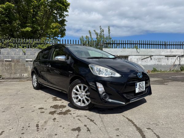 Toyota Aqua Hatchback, Petrol Hybrid, 2016, Black