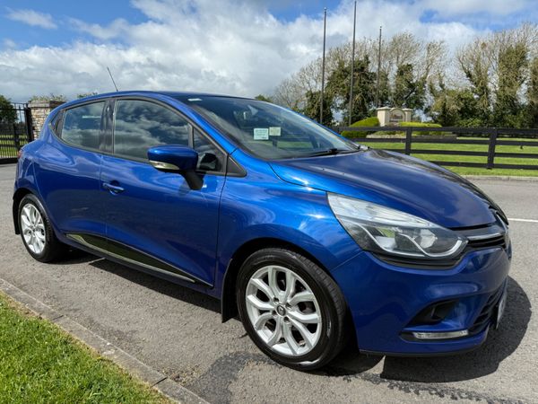 Renault Clio Hatchback, Diesel, 2019, Blue