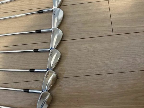 Fourteen Hi969 Nspro950Gh 8-Piece Set for sale in Co. Donegal for 
