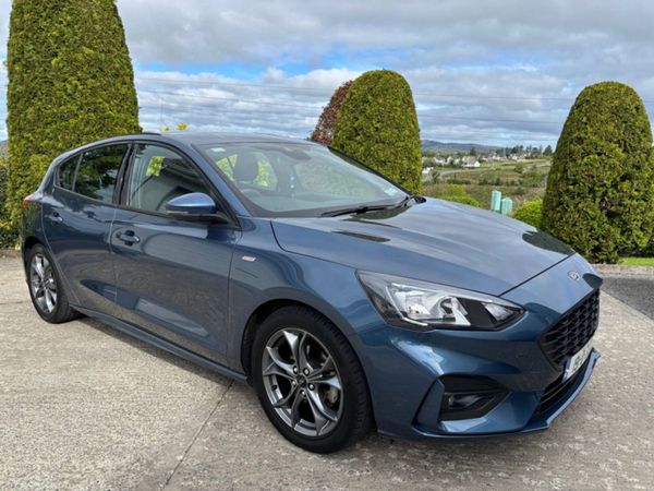 Ford Focus Hatchback, Petrol, 2019, Blue