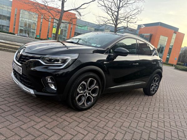 Renault Captur Hatchback, Petrol Plug-in Hybrid, 2023, Black