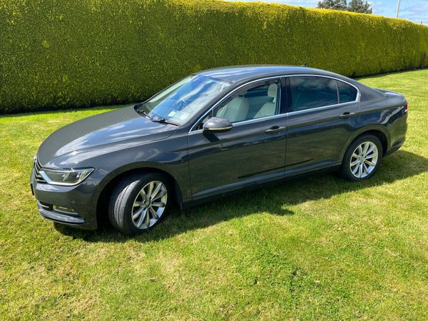 Volkswagen Passat Saloon, Diesel, 2017, Grey