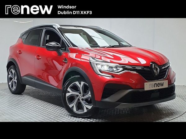 Renault Captur Hatchback, Petrol, 2023, Red