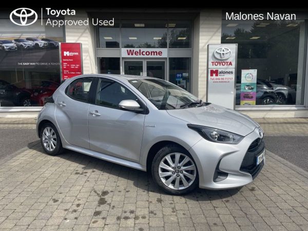 Toyota Yaris Hatchback, Hybrid, 2021, Silver