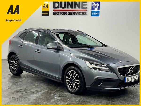 Volvo V40 Hatchback, Diesel, 2017, Grey