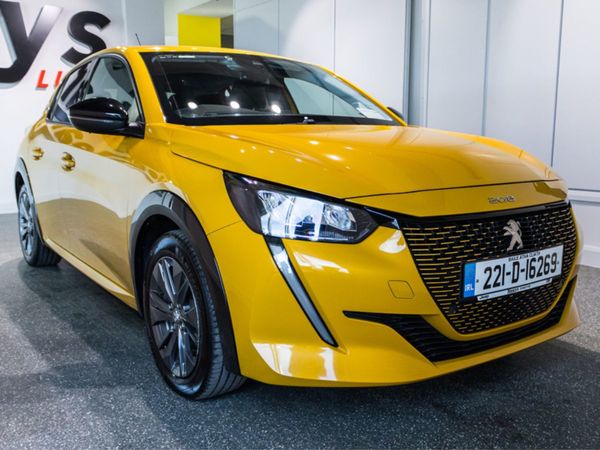 Peugeot 208 Hatchback, Electric, 2022, Yellow