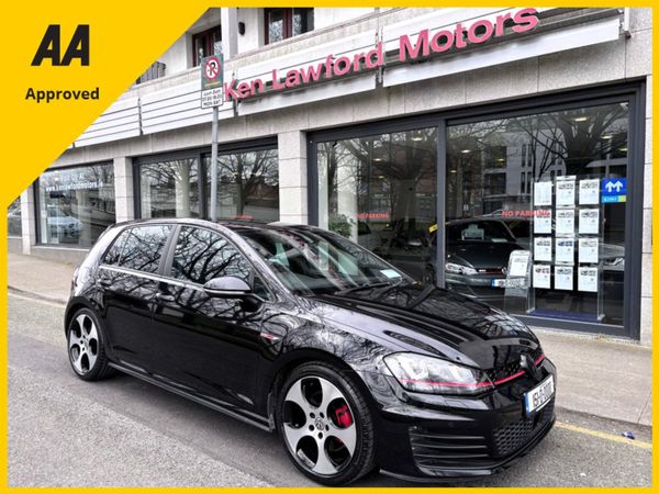Volkswagen Golf Hatchback, Petrol, 2015, Black