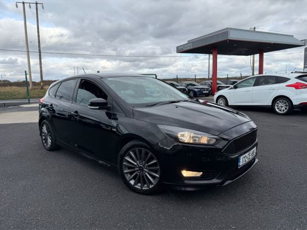 Ford Focus Hatchback, Diesel, 2017, Black