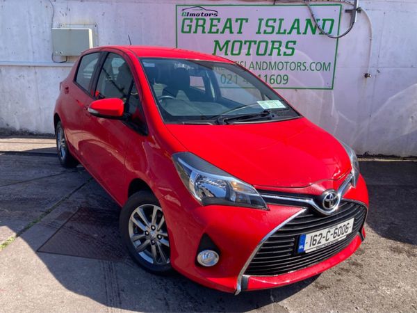Toyota Yaris Hatchback, Petrol, 2016, Red
