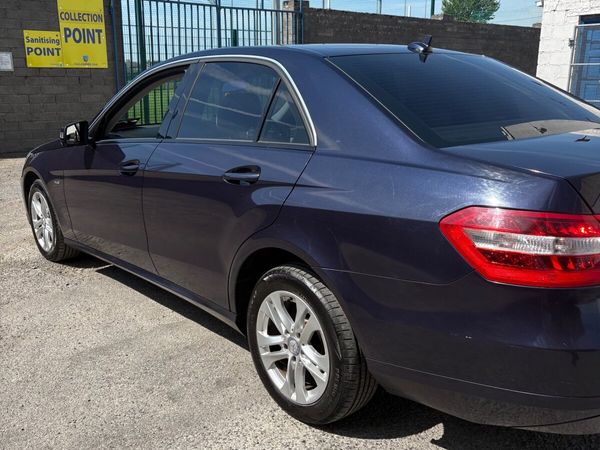 Mercedes-Benz E-Class Saloon, Diesel, 2011, Blue