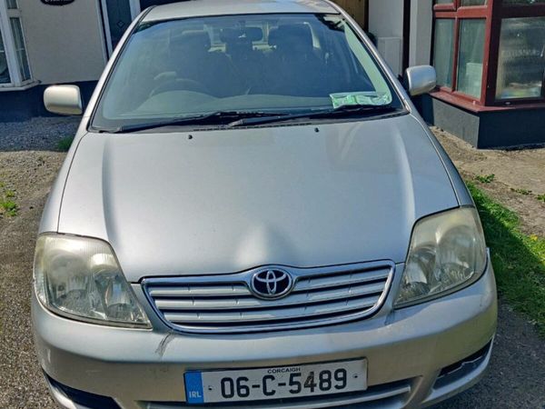 Toyota Corolla Saloon, Petrol, 2006, Silver